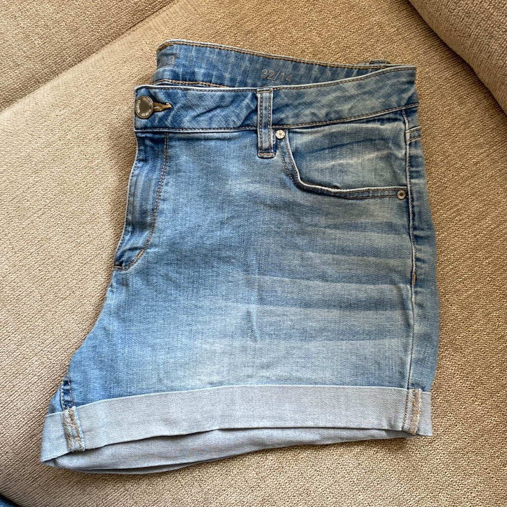 A.n.a denim short